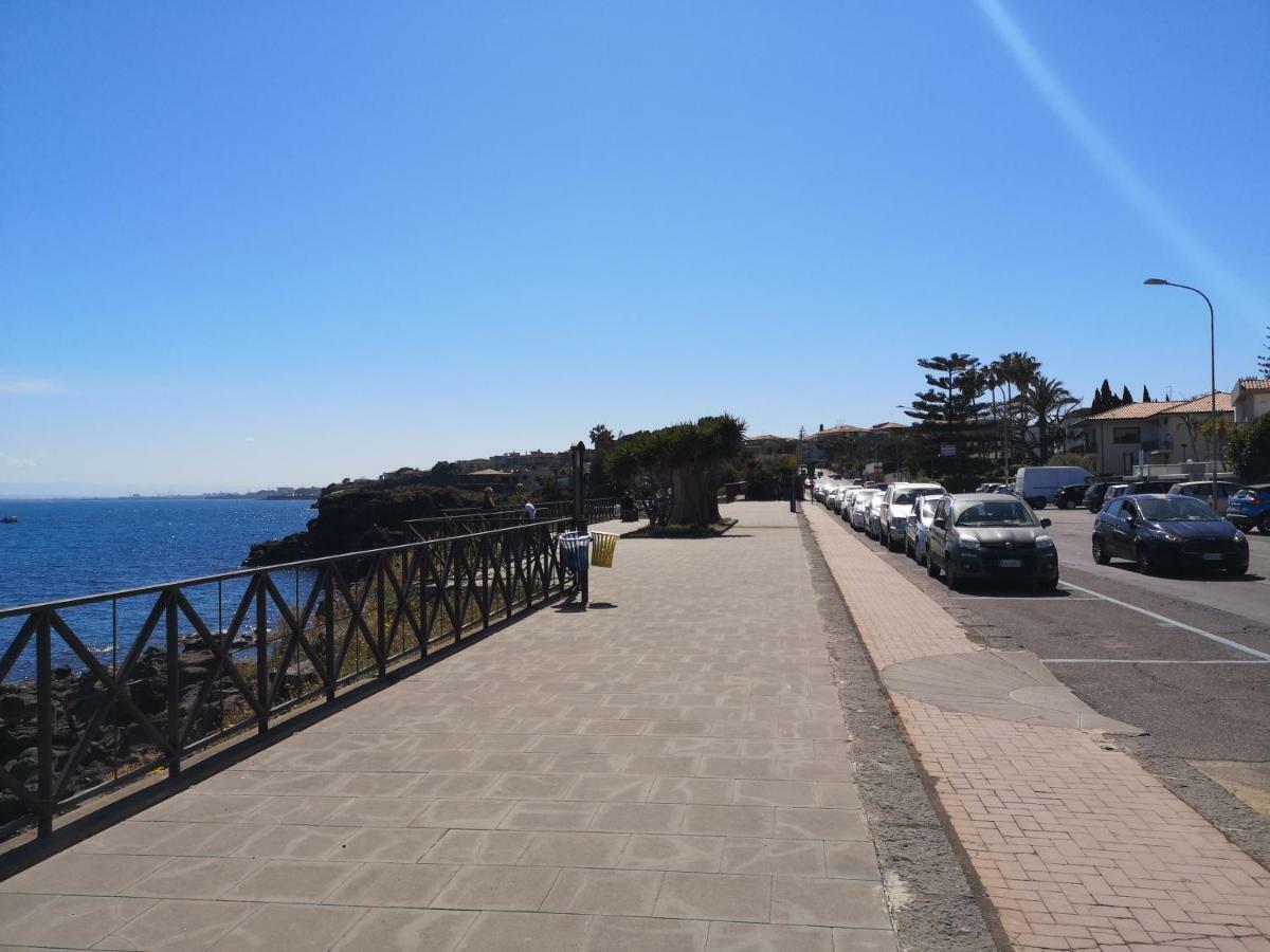 La Lampara Apartment Aci Castello Exterior foto